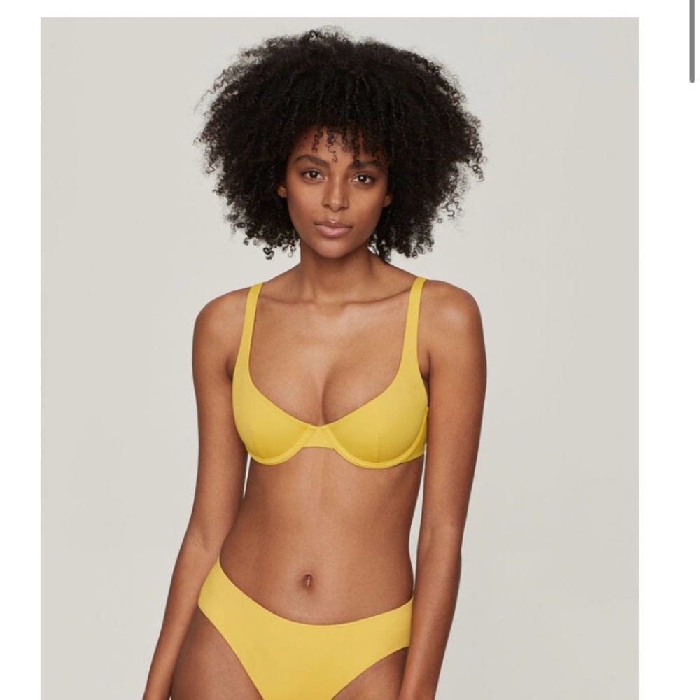 NWT CUUP Underwire Bikini Top